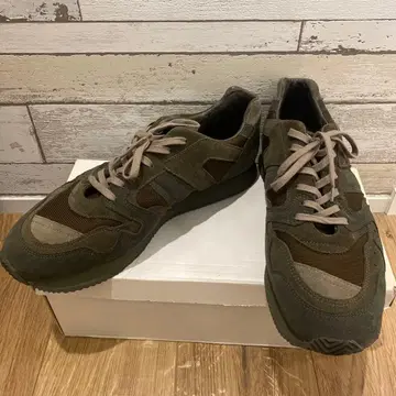multi militaly trainer olive