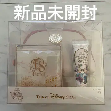 새상품 판타지 스프링스 호텔 파우치 거울 핸드 크림 세트