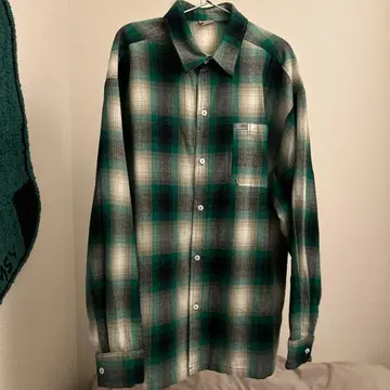 Cal Top 그린과 블랙 체크 무늬 L 사이즈 긴팔 플란넬 셔츠