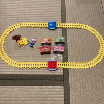 호빵맨 캐릭터 레일 가챠가챠 기차