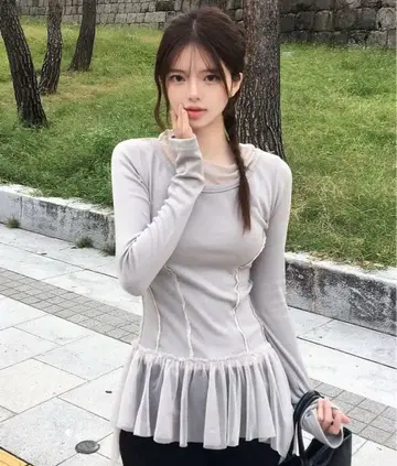 FLAREUP Layered Lace Frill Long Sleeve