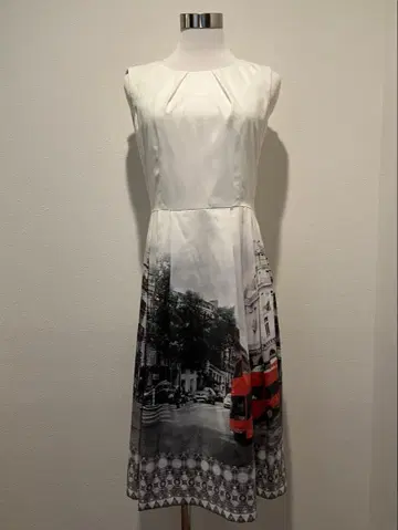 [ 미사용 새상품 ] 슬리브리스 무릎 기장 원피스