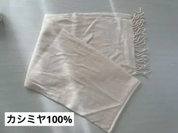 유니클로 캐시미어 100% 머플러 화이트