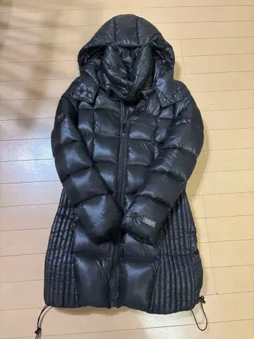 TATRAS 제로 그래비티 블랙 다운 자켓