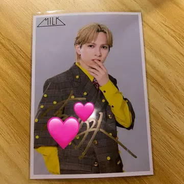 M!LK 요시다 진토 사인 브로마이드