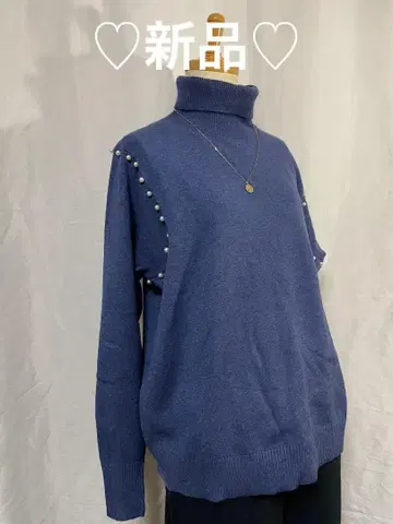 새상품 네이비 터틀넥 니트 펄 장식