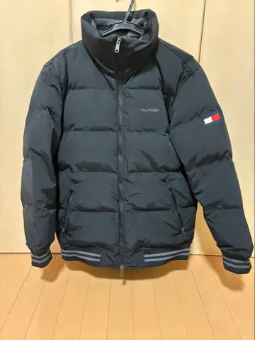 TOMMY HILFIGER 다운