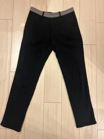 VALLIS by FACTOTUM 블랙 울 슬랙스