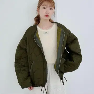 [리버서블] 퀼팅 미들 자켓 카스타네