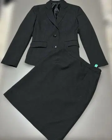 이온 탑밸류 스커트 수트