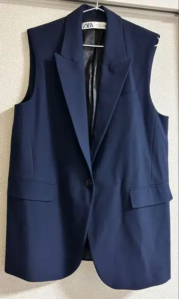 [ 가격 인하 중 12/7까지 ] ZARA 네이비 베스트 자켓 L