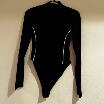 MZ 블랙 긴팔 바디수트