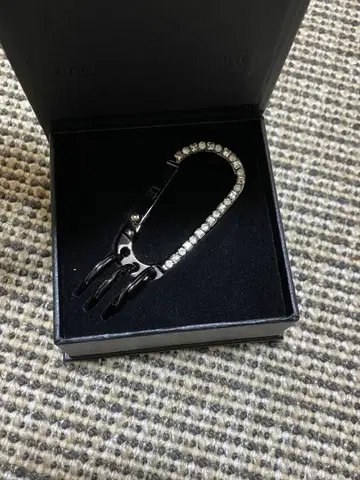 유니폼 익스페리먼트 카라비너 미사용 새상품