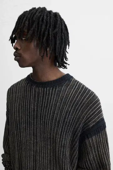 ZARA 프린트 텍스처 스웨터 S 사이즈