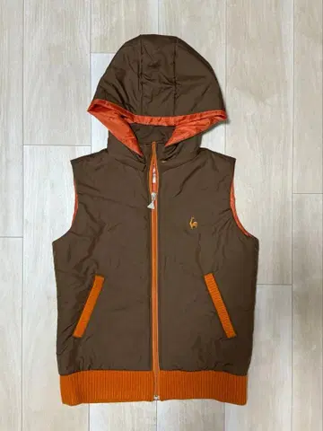 르꼬끄 스포르티프 충전솜 베스트 후드 부착 여성용 사이즈 160 M