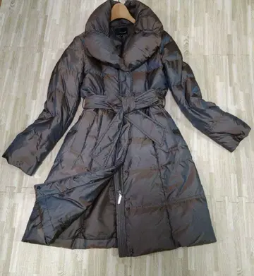 새상품급 22옥테이블 브라운 벨트 롱 다운 자켓