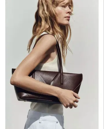 택 포함 새상품 ZARA 뜨개질 직사각형 백 보르도 색상 완판템