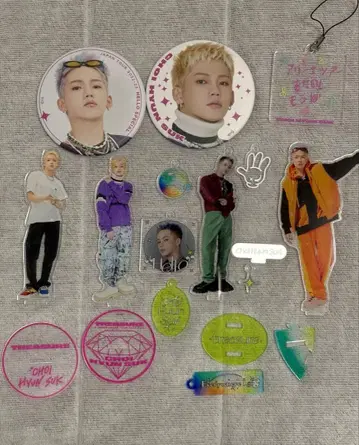 treasure 현석 아크릴 스탠드 캔뱃지 세트