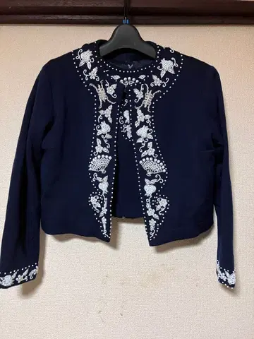 1950년대 빈티지 비즈 자수 노카라 자켓 & 슬리브리스 앙상블