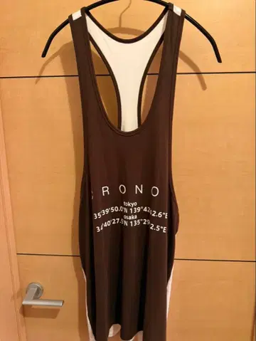 CRONOS 크로노스 브라운 탱크탑 (M 사이즈)