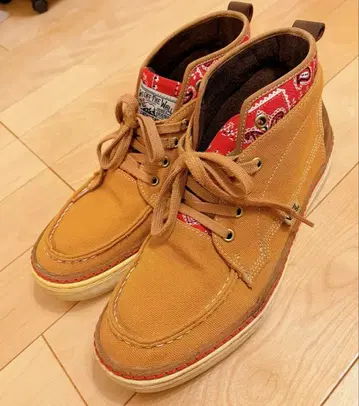 VANS 하이컷 스니커즈 반다나 패턴