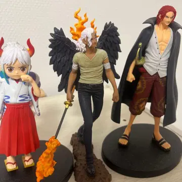 야마토 샹크스 킹 원피스 피규어 세트