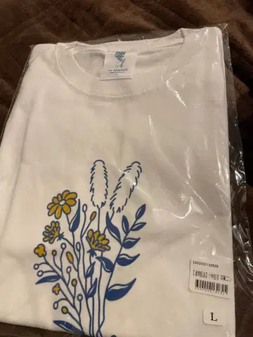 [미개봉 새상품] 코바야시 유이 졸업 콘서트 한정판 T셔츠