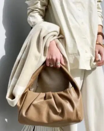 [ AULENTTI ] 개더백