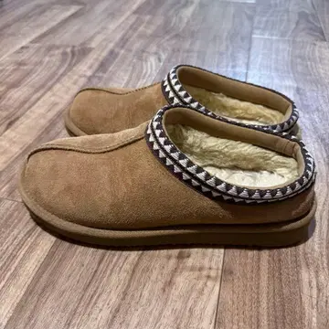 브라운 스웨이드 어그 부츠 kirkland