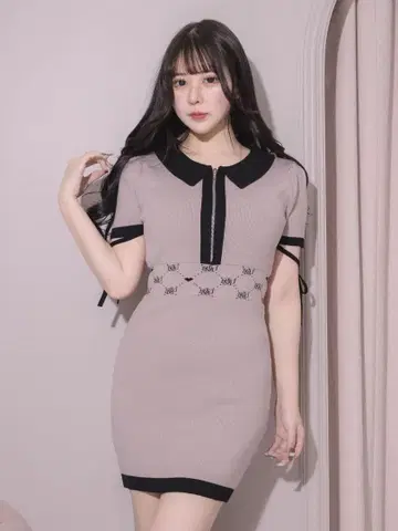 pium 프론트 지퍼 모노그램 니트 원피스