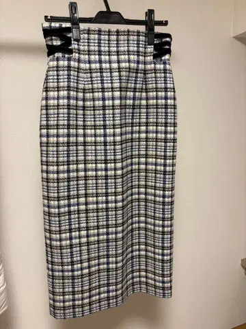 NOELA 체크 무늬 타이트 스커트