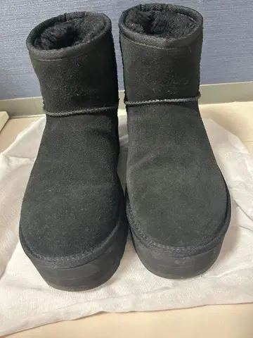 블랙 어그 부츠 통굽