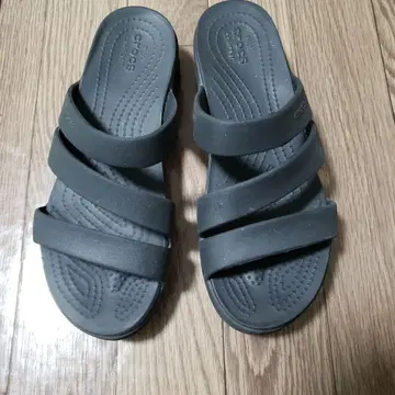 크록스 블랙 슬라이드 샌들