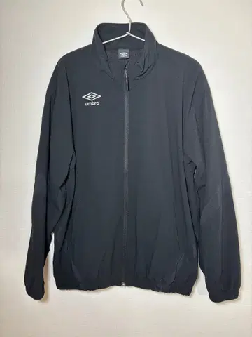 엄브로 트랙 자켓 블랙 L