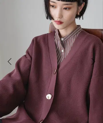 데코 버튼 빅 V 가디건