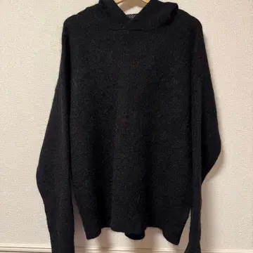 COS 모헤어 블랙 후디