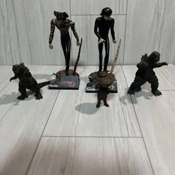 괴수 피규어 5체 세트