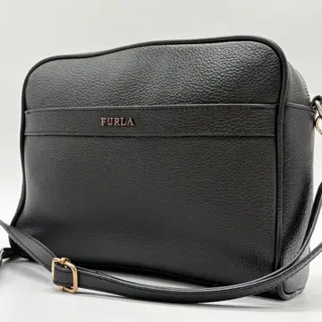 양품 훌라 숄더백 아브릴 가죽 로고 금장 장식 블랙