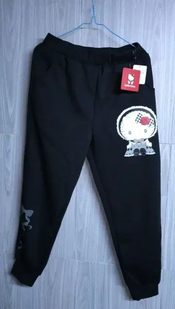헬로키티 스웨트 팬츠