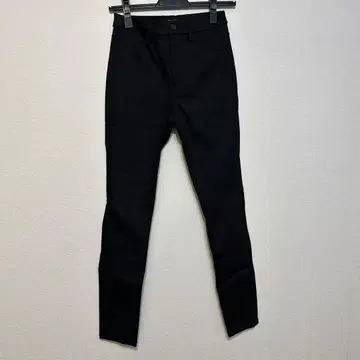 UNIQLO & J BRAND 블랙 스키니 팬츠