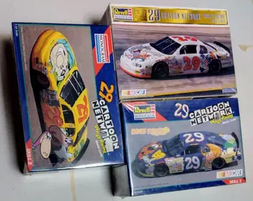 Revell 29 카툰 네트워크 프라모델 3대 세트입니다.