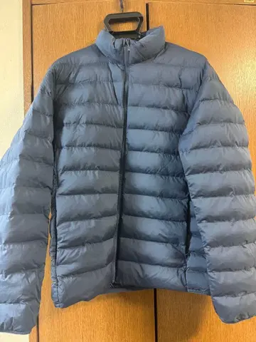 유니클로 퍼프 테크 자켓 L 사이즈