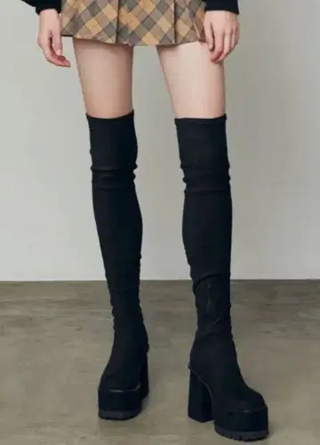 EMODA 블랙 니하이 부츠