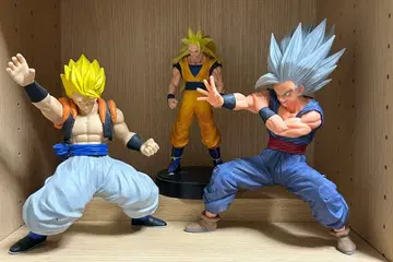 드래곤볼 손오공 피규어 3개 세트