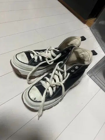 Converse 블랙 하이컷 스니커즈