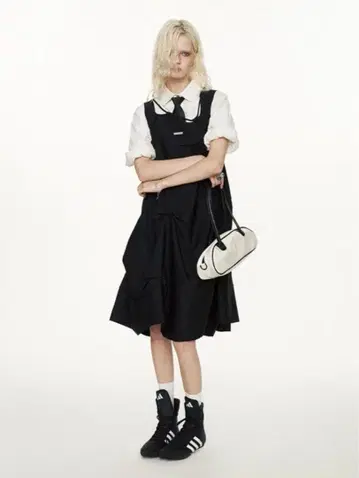 슬리브리스 원피스 MAMC