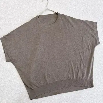 무인양품 매끄러운 천축 편직 돌먼 스웨터 M 사이즈 스모키 브라운