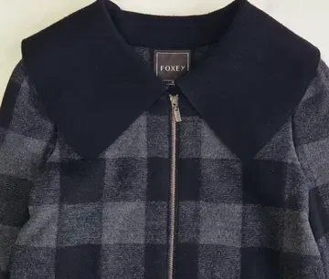 FOXEY 체크 무늬 코트 네이비 계열