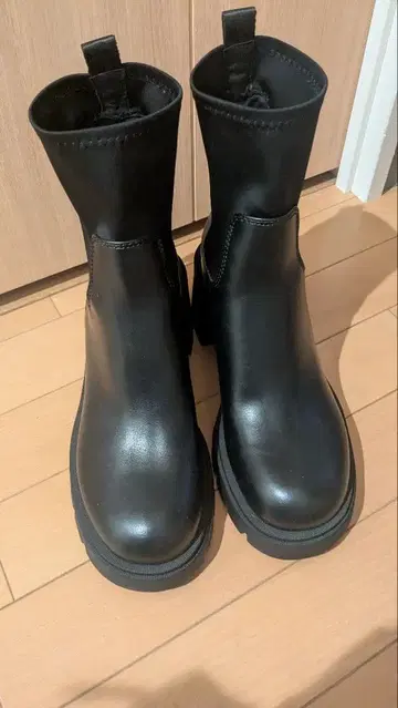 ZARA 부츠 40