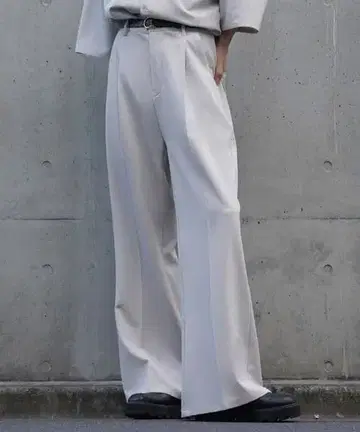 cussil/쿠실 TR 스트레치 루즈 실루엣 하이웨스트 플레어 팬츠